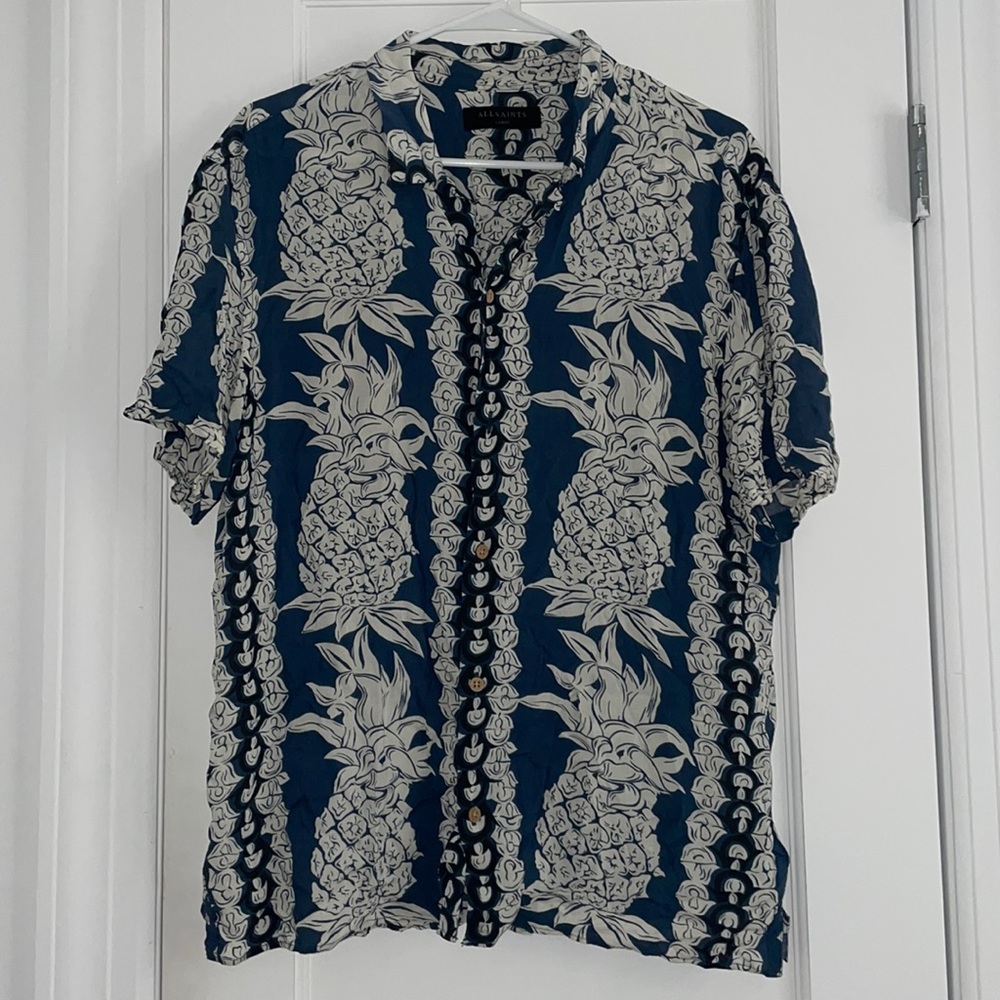 100% Viscose short sleeve button down